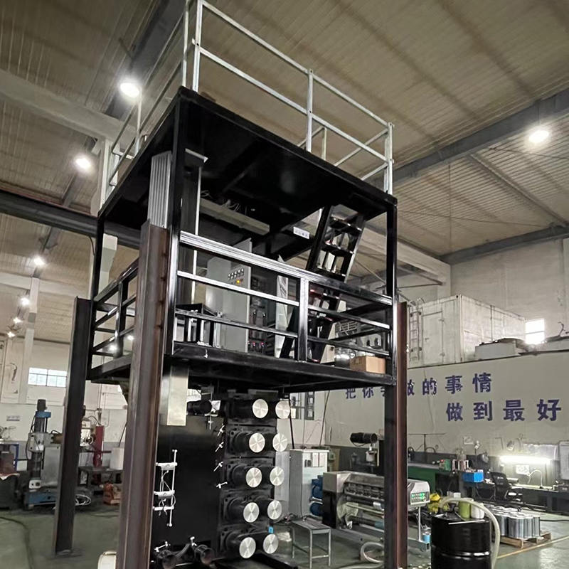 Gubernator adstare Machina: Multifunctional delectis R&D Equipment in Fiber Development